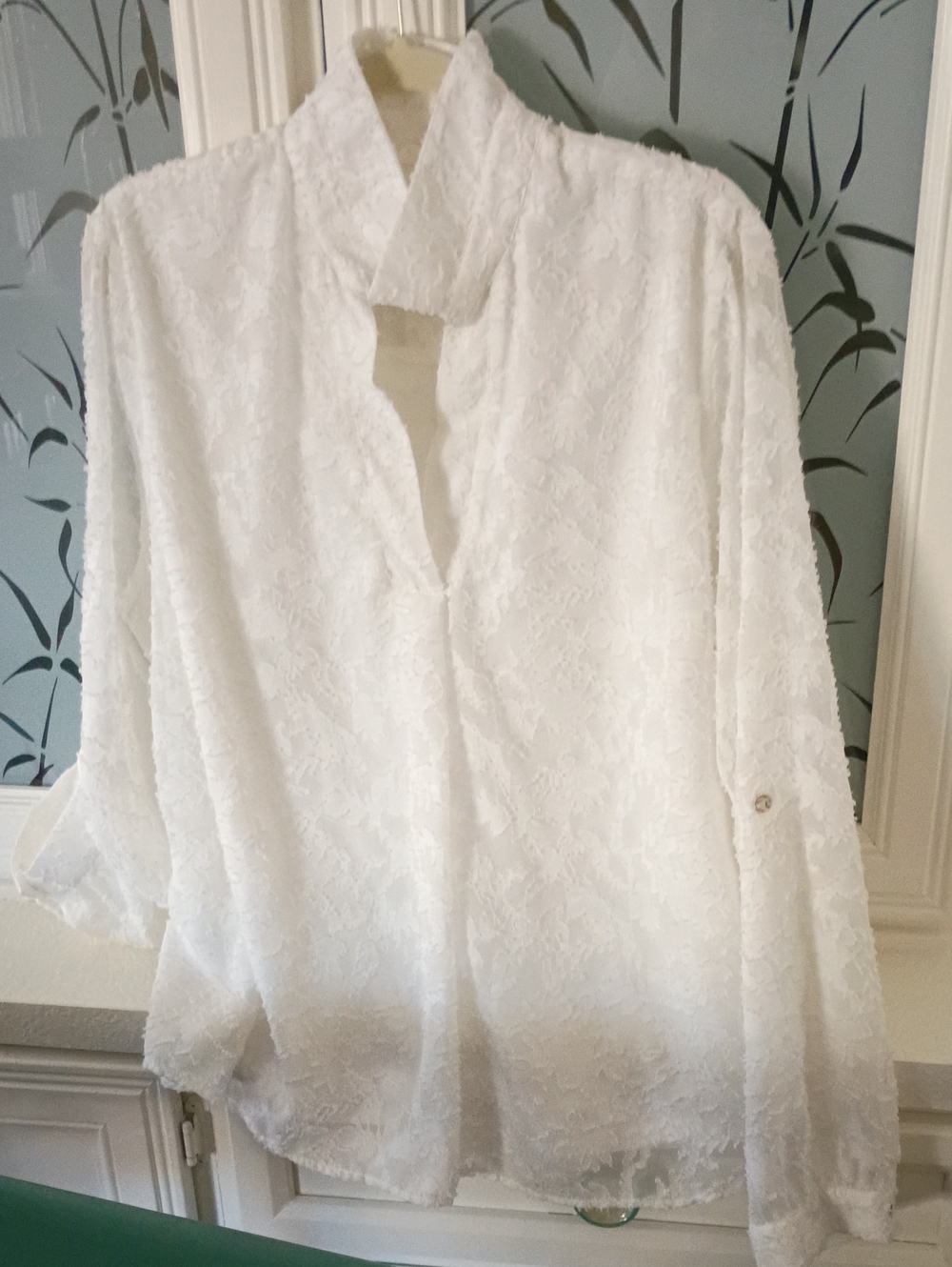 White Women's Textured V-Neck Collared Blouse